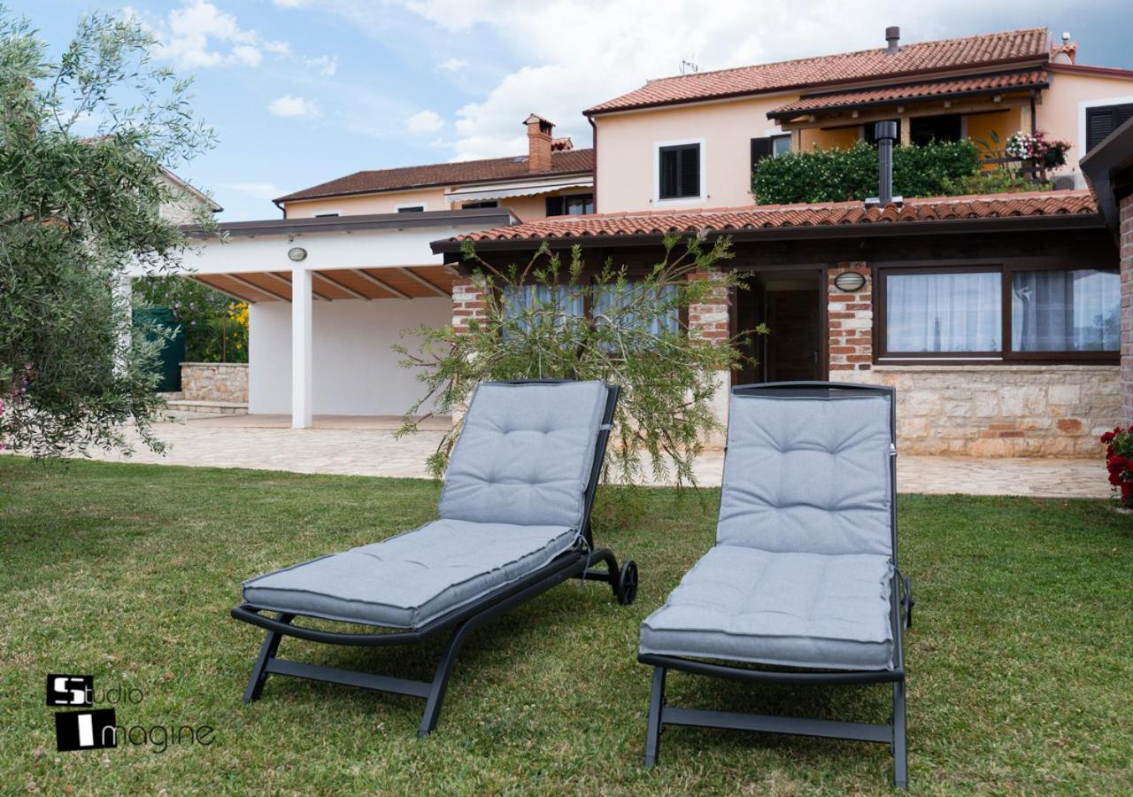 Charming Stone Cottage By The Sea Umag Ngoại thất bức ảnh