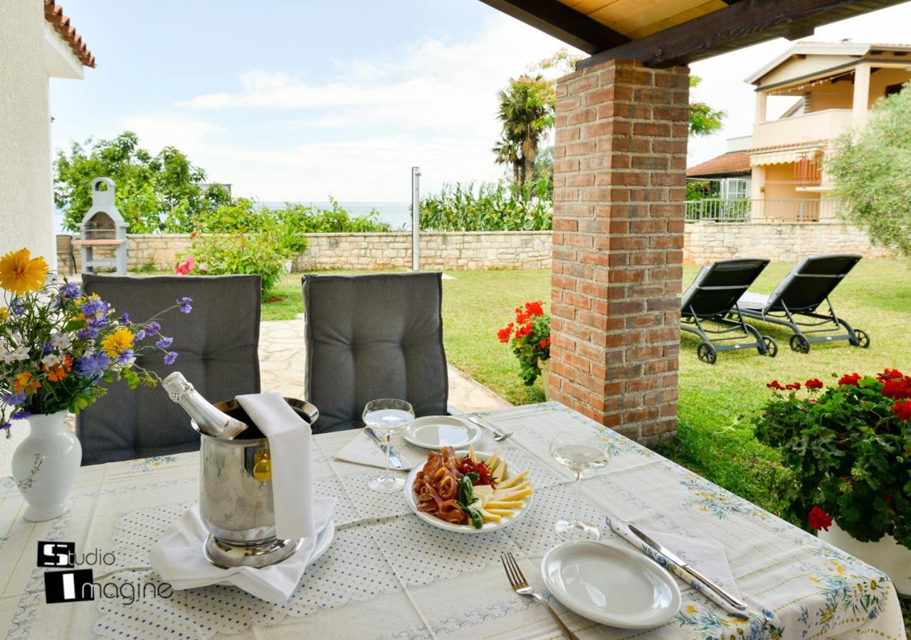 Charming Stone Cottage By The Sea Umag Ngoại thất bức ảnh
